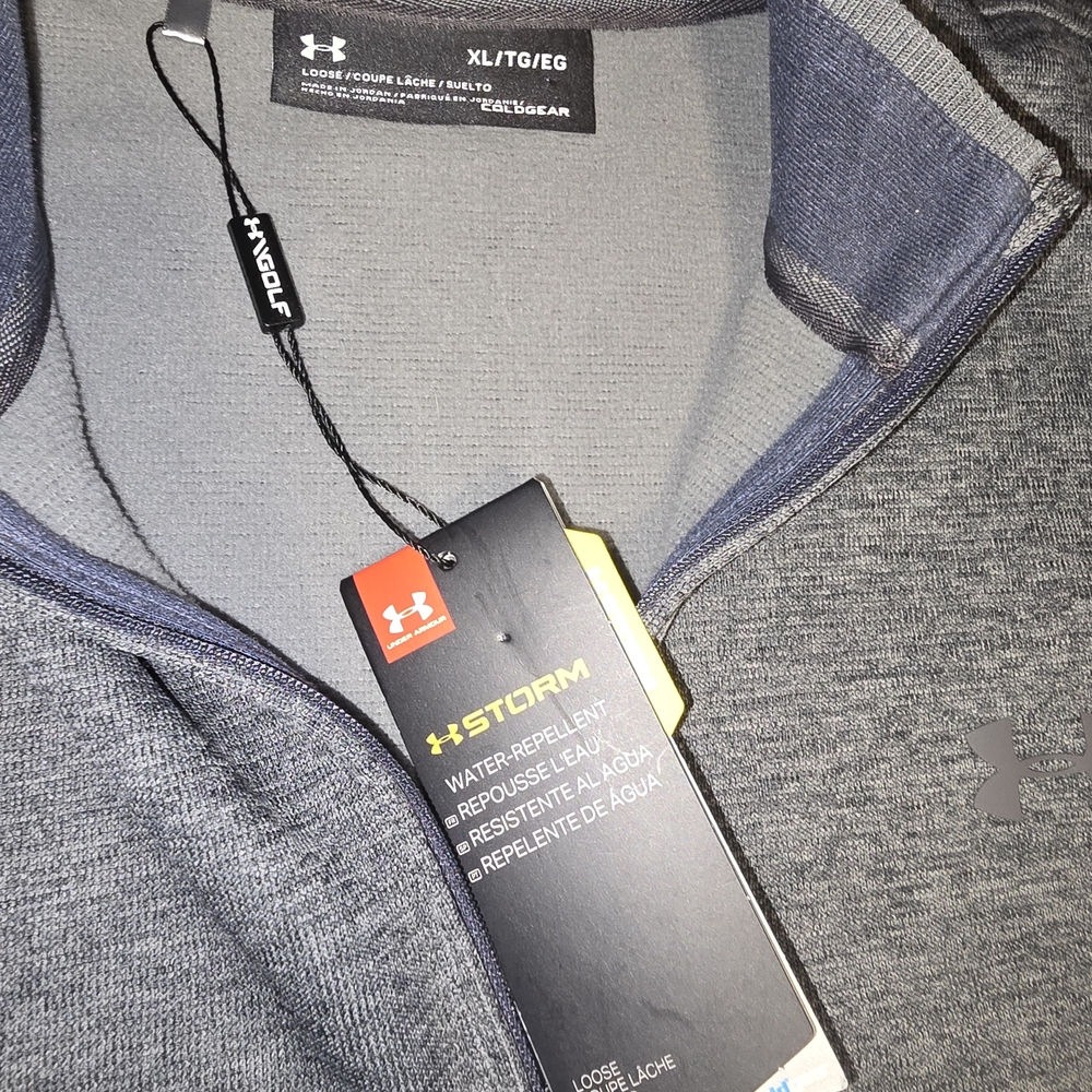 Under Armour Charcoal Quarter-Zip Men's Shirt - Picture 3 of 5